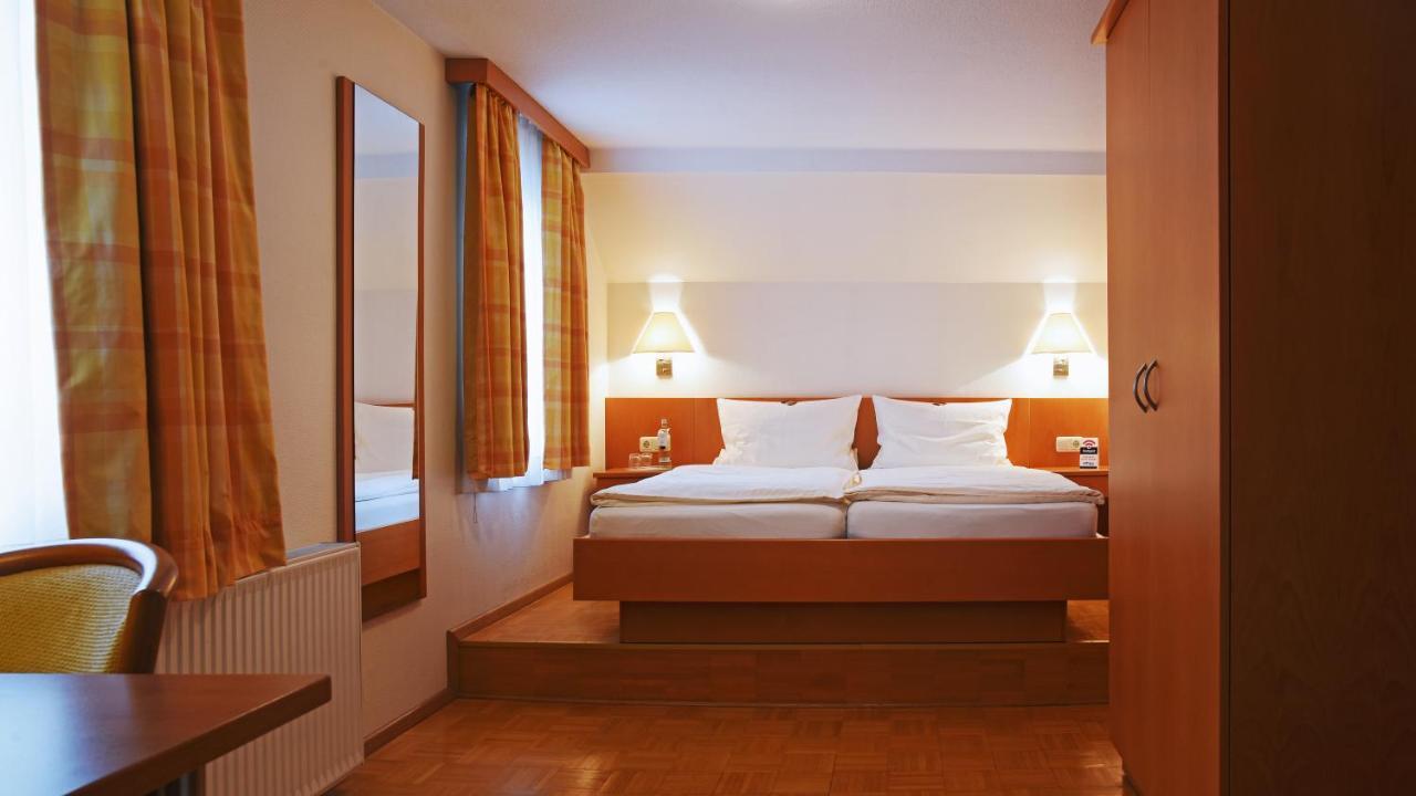 Hotel Deutsches Haus Kaub Exterior photo